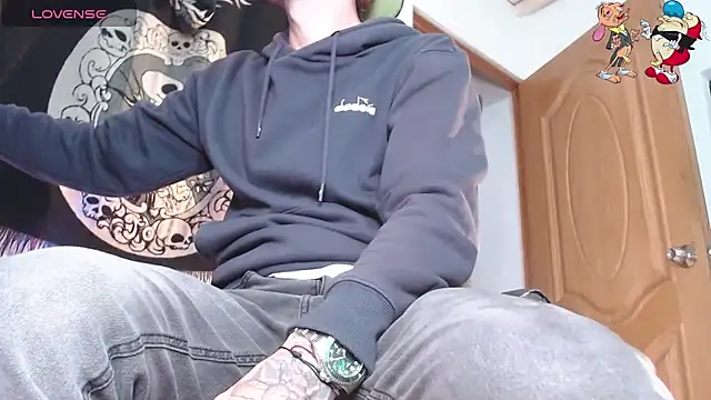 Snapshot of ren_stipee chatting on October 11, 2025, 12:21 am ren stipee online show from October 11, 2025, 12:21 am