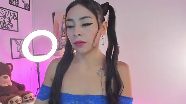 emma-hiill online show from December 2, 2024, 1:57 pm