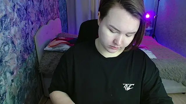 Jenny Fox online show from February 17, 2026, 4:09 am