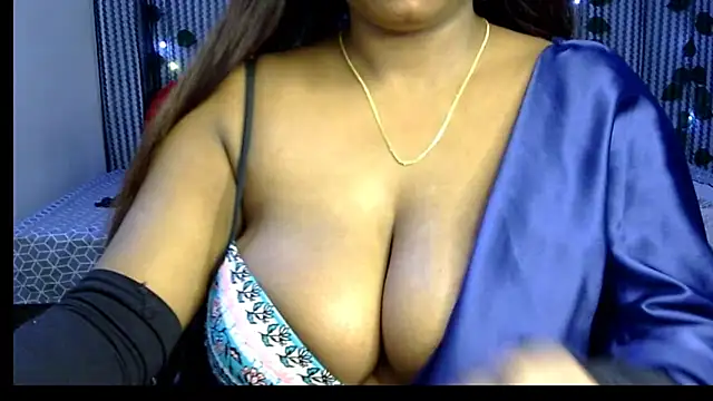 Snapshot of Radhika_Singhaniya chatting on February 11, 2025, 3:29 pm Radhika Singhaniya online show from February 11, 2025, 3:29 pm