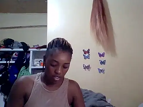 Snapshot of Zara_Twilight chatting on February 21, 2026, 8:32 pm Zara Twilight online show from February 21, 2026, 8:32 pm