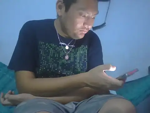 Snapshot of daniel4444Cu chatting on April 24, 2026, 4:53 pm daniel4444Cu online show from April 24, 2026, 4:53 pm