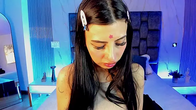Nicolette ks  online show from July 3, 2026, 7:37 am