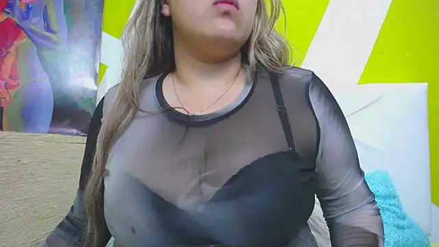 LinaBrowm online show from March 7, 2025, 9:27 pm