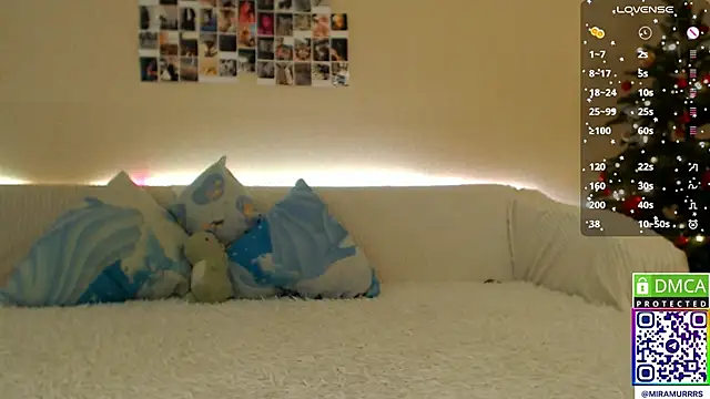 Snapshot of MurrrWorren chatting on January 14, 2025, 5:30 am MurrrWorren online show from January 14, 2025, 5:30 am