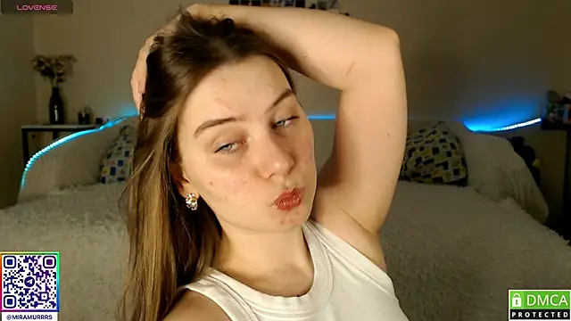 Snapshot of MurrrWorren chatting on February 23, 2025, 6:39 am MurrrWorren online show from February 23, 2025, 6:39 am