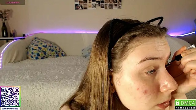 Snapshot of MurrrWorren chatting on February 28, 2025, 8:42 am MurrrWorren online show from February 28, 2025, 8:42 am