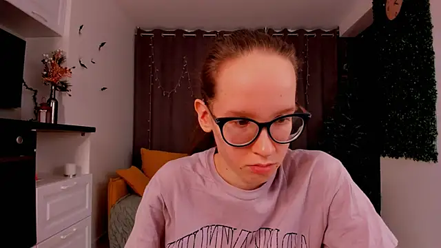 Snapshot of BettyBrowni chatting on January 23, 2025, 10:22 pm BettyBrowni online show from January 23, 2025, 10:22 pm