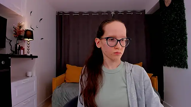 Snapshot of BettyBrowni chatting on February 15, 2025, 10:21 pm BettyBrowni online show from February 15, 2025, 10:21 pm