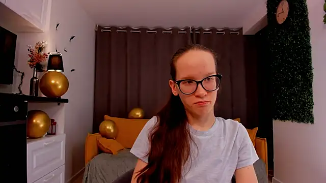 Snapshot of BettyBrowni chatting on February 24, 2025, 10:14 pm BettyBrowni online show from February 24, 2025, 10:14 pm