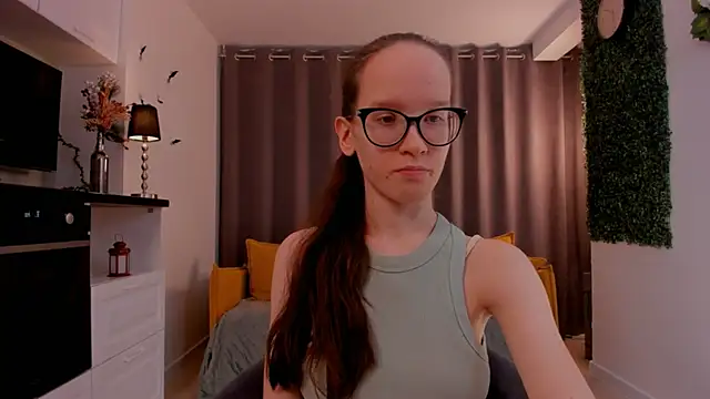 Snapshot of BettyBrowni chatting on March 2, 2025, 4:10 pm BettyBrowni online show from March 2, 2025, 4:10 pm