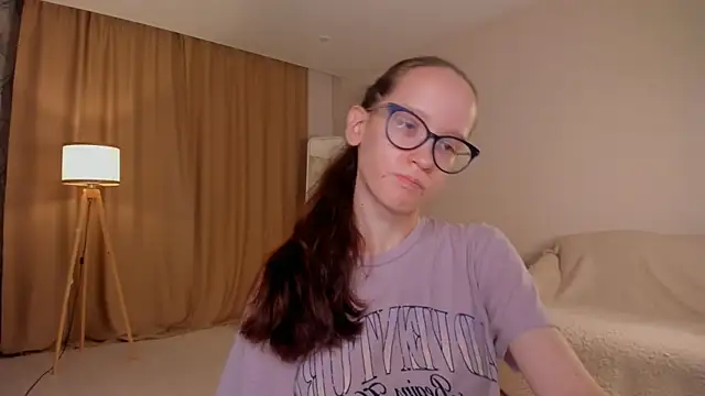 Snapshot of BettyBrowni chatting on October 12, 2025, 4:06 pm BettyBrowni online show from October 12, 2025, 4:06 pm