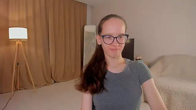 Snapshot of BettyBrowni chatting on October 19, 2025, 4:07 pm BettyBrowni online show from October 19, 2025, 4:07 pm