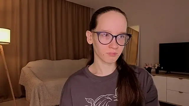 BettyBrowni online show from April 11, 2026, 4:11 pm