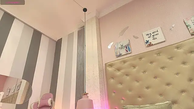 Paola  23 online show from February 21, 2026, 5:08 am