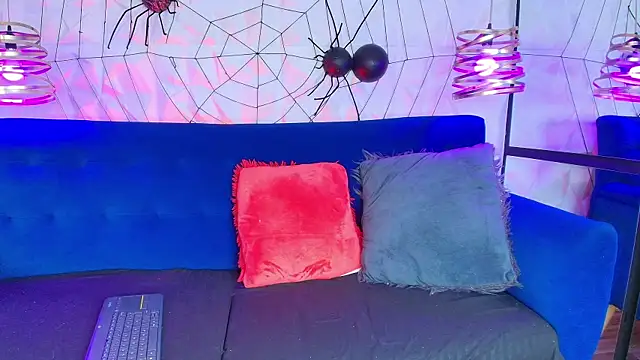 Snapshot of sarah_banks1 chatting on November 29, 2025, 3:20 am sarah banks1 online show from November 29, 2025, 3:20 am