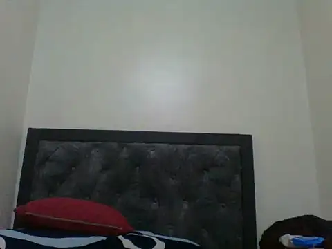 Snapshot of girltotok chatting on April 10, 2026, 7:18 pm girltotok online show from April 10, 2026, 7:18 pm