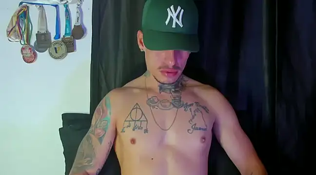 zyongracia online show from January 3, 2025, 2:19 pm