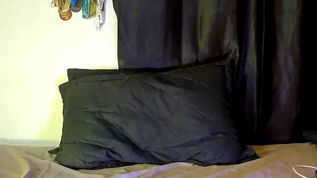 zyongracia online show from February 10, 2025, 8:00 pm