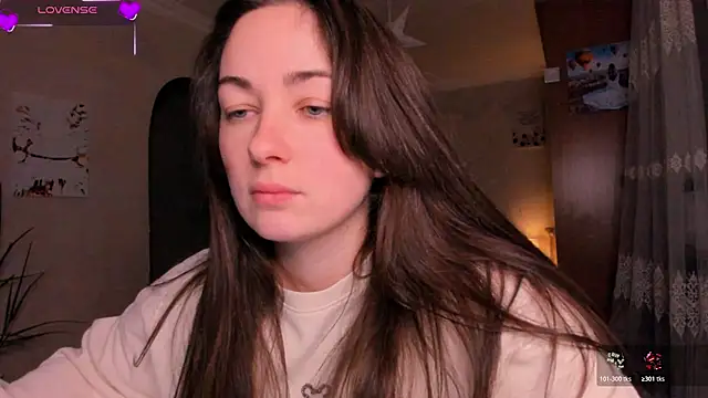 cClandesTina online show from March 6, 2026, 9:44 pm