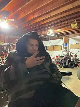 Snapshot of joeycbigcock chatting on January 2, 2025, 12:02 am joeycbigcock online show from January 2, 2025, 12:02 am