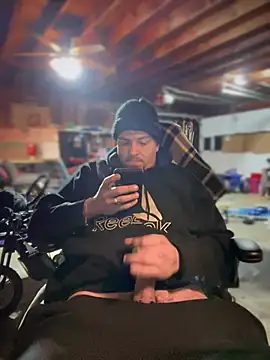 Snapshot of joeycbigcock chatting on January 5, 2025, 10:08 pm joeycbigcock online show from January 5, 2025, 10:08 pm