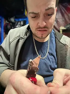 Snapshot of joeycbigcock chatting on February 3, 2026, 11:21 pm joeycbigcock online show from February 3, 2026, 11:21 pm