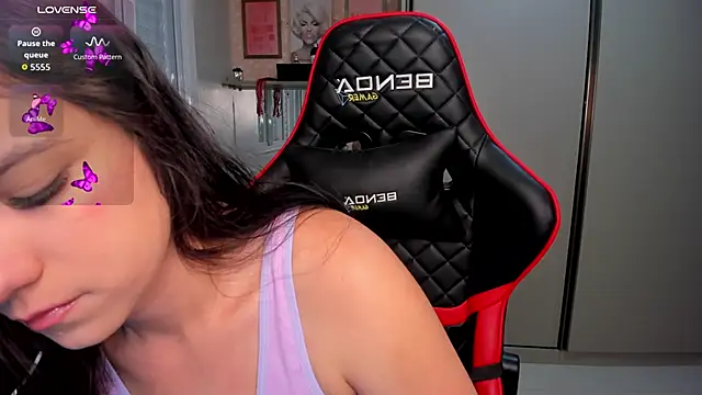 ivyy scott online show from September 13, 2025, 11:43 am