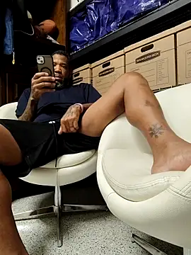 3prettyboy3 online show from September 22, 2025, 7:32 am