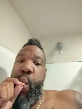 3prettyboy3 online show from April 4, 2026, 11:35 pm