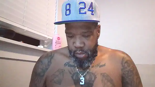 3prettyboy3 online show from April 5, 2026, 11:40 am