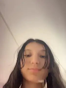 loly-yandere online show from December 27, 2024, 12:29 am