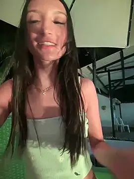 loly-yandere online show from February 1, 2025, 12:18 am