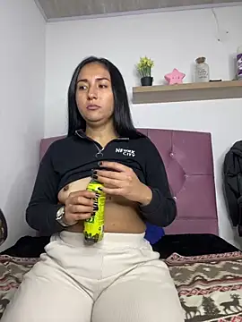 luna asss online show from January 22, 2025, 3:40 pm