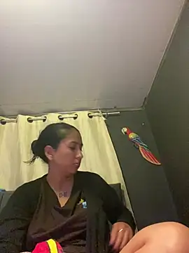 luna asss online show from April 27, 2026, 4:10 am