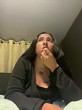Snapshot of luna_asss chatting on July 15, 2026, 3:34 am luna asss online show from July 15, 2026, 3:34 am