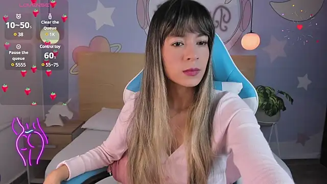 yadira furlan  online show from December 24, 2024, 11:28 am