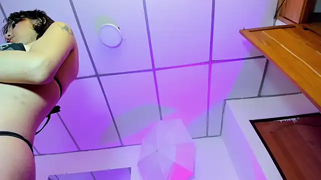 Naomi-Haruno online show from February 1, 2025, 12:51 am