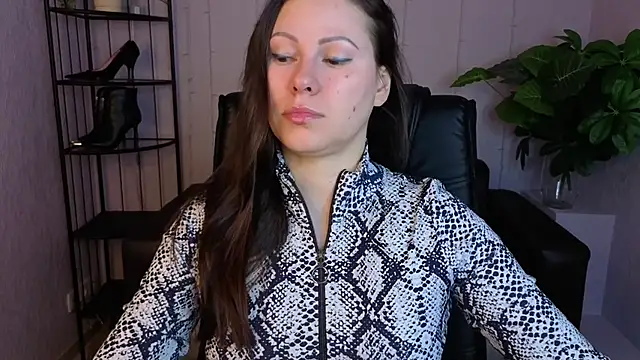 Dana  dom online show from April 17, 2026, 1:52 am