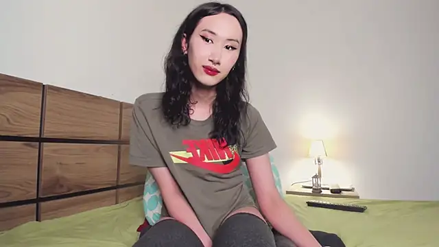 Snapshot of asian_kiya chatting on December 13, 2024, 4:16 pm asian kiya online show from December 13, 2024, 4:16 pm