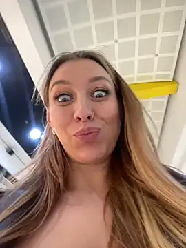 Sweet   Emily online show from February 12, 2025, 3:27 pm