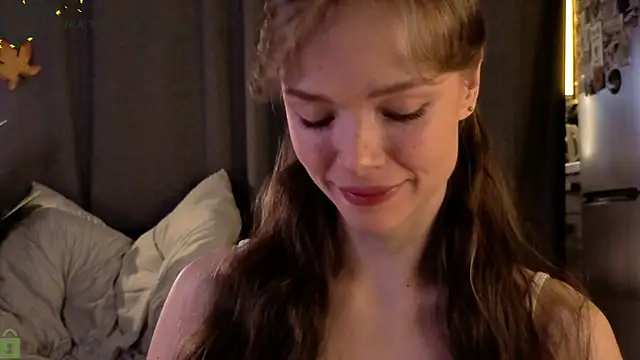 Eva Natsumi online show from November 9, 2025, 6:06 pm