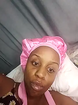Queen-Chocolate online show from May 16, 2026, 5:01 pm