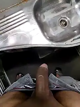 Snapshot of KingCobraClassy chatting on January 11, 2025, 12:07 pm KingCobraClassy online show from January 11, 2025, 12:07 pm