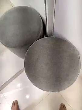 Snapshot of KingCobraClassy chatting on March 20, 2025, 5:35 am KingCobraClassy online show from March 20, 2025, 5:35 am