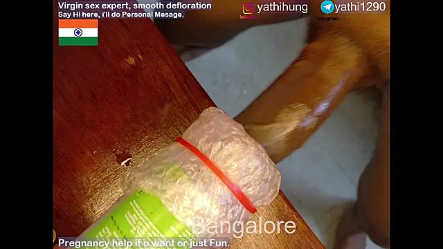 Snapshot of KingCobraClassy chatting on October 1, 2025, 6:36 pm KingCobraClassy online show from October 1, 2025, 6:36 pm