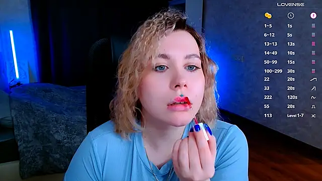 Blueberry-baby online show from March 6, 2025, 6:05 pm