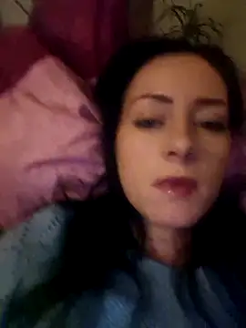 Snapshot of Jasmin-White chatting on December 9, 2024, 7:39 pm Jasmin-White online show from December 9, 2024, 7:39 pm