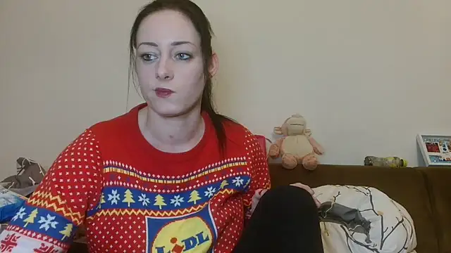 Snapshot of Jasmin-White chatting on February 7, 2025, 5:51 pm Jasmin-White online show from February 7, 2025, 5:51 pm