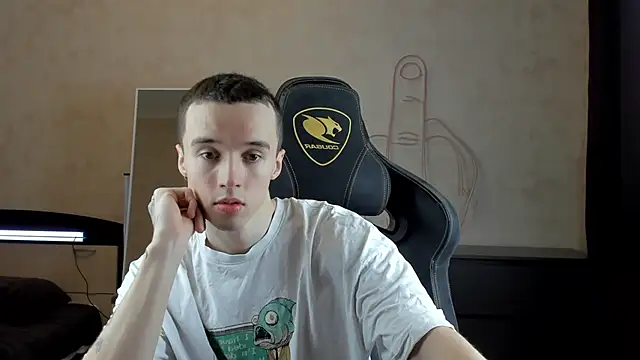 MasonWarholl online show from January 7, 2025, 10:52 pm